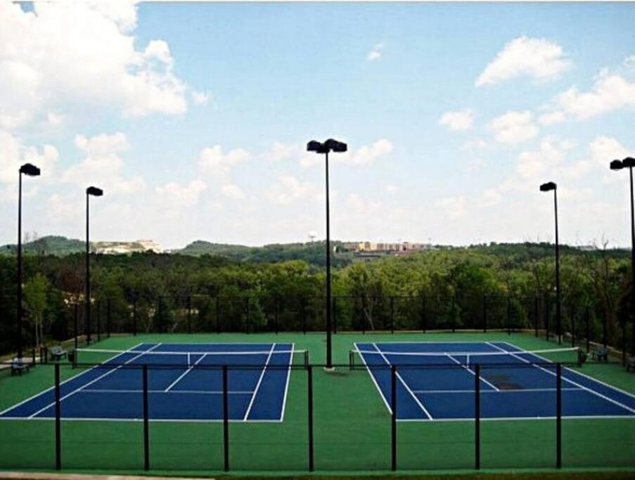Personal Getaway. Golf Resort Gem. Great Location! Бренсън Екстериор снимка